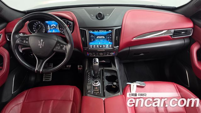 Maserati Levante 2019 — photo 10
