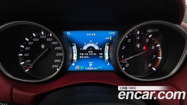 Maserati Levante 2019 — photo 11