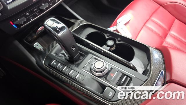 Maserati Levante 2019 — photo 12