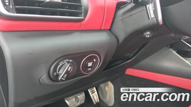 Maserati Levante 2019 — photo 26