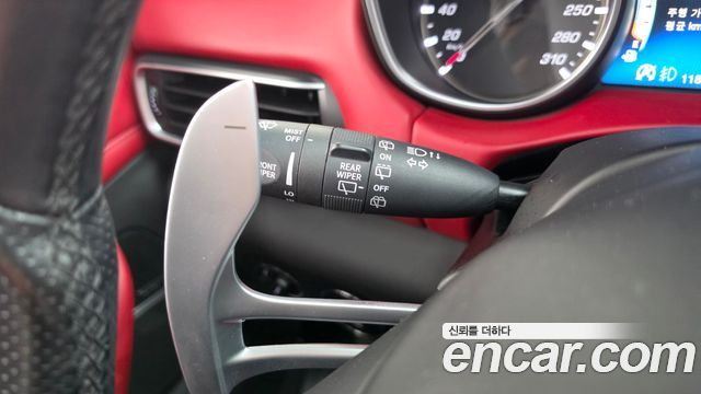Maserati Levante 2019 — photo 27