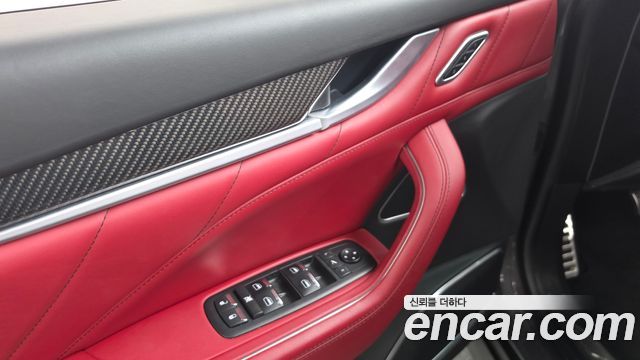 Maserati Levante 2019 — photo 28