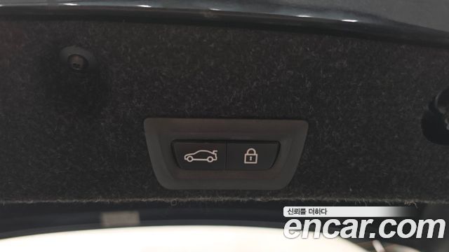 BMW M3 2018 — photo 24