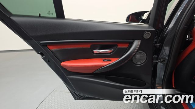 BMW M3 2018 — photo 15