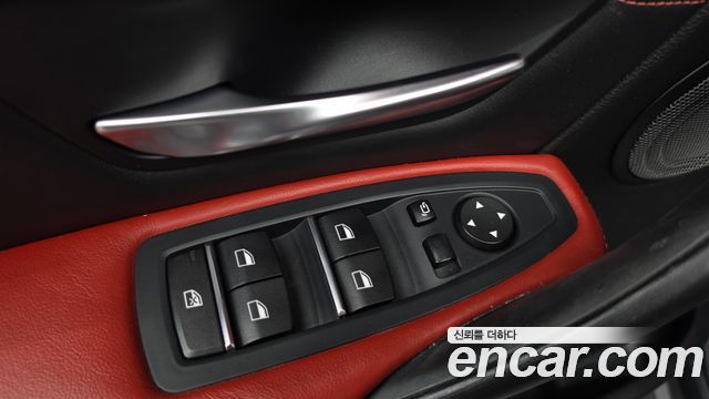 BMW M3 2018 — photo 31