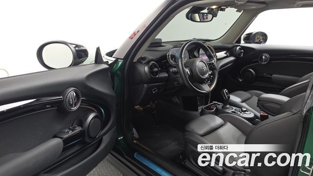 Mini Cooper 2022 — photo 13