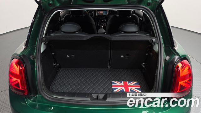 Mini Cooper 2022 — photo 23