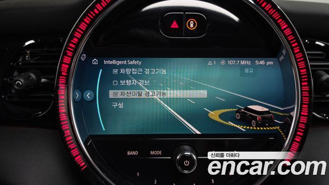 Mini Cooper 2022 — photo 24