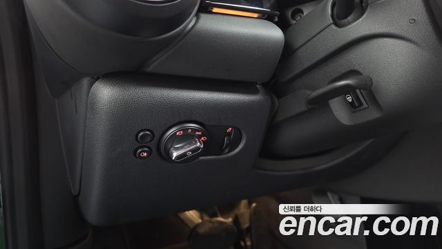 Mini Cooper 2022 — photo 26