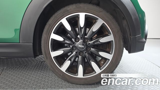 Mini Cooper 2022 — photo 7