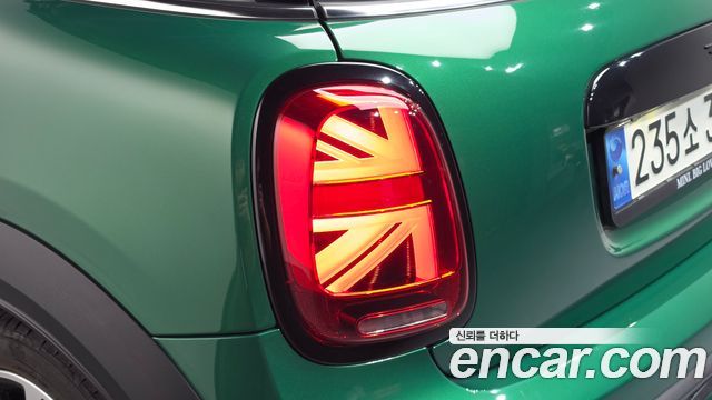 Mini Cooper 2022 — photo 9