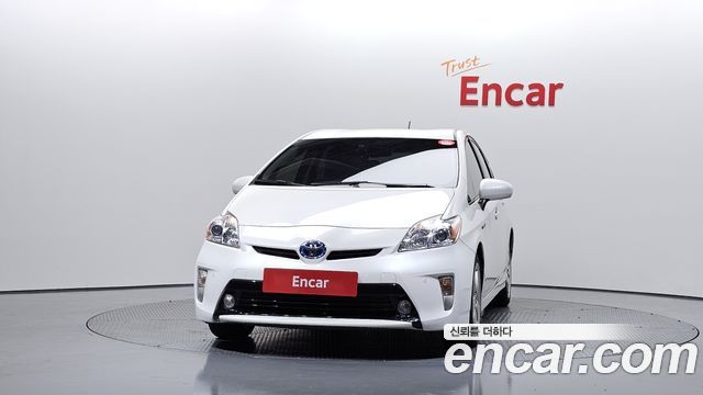 Toyota Prius 2012 — photo 3