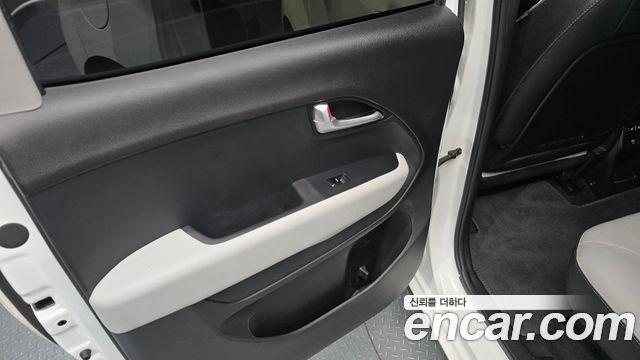 Kia RAY 2023 — photo 15