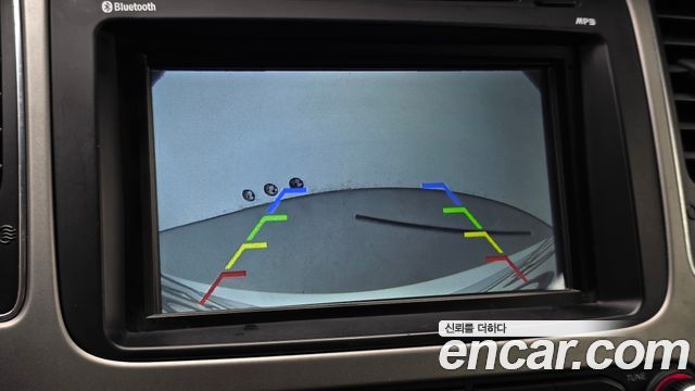 Kia Carens 2015 — photo 15