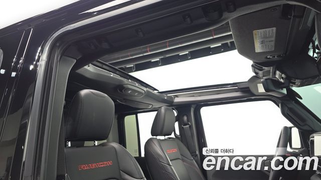 Jeep Wrangler 2024 — photo 21