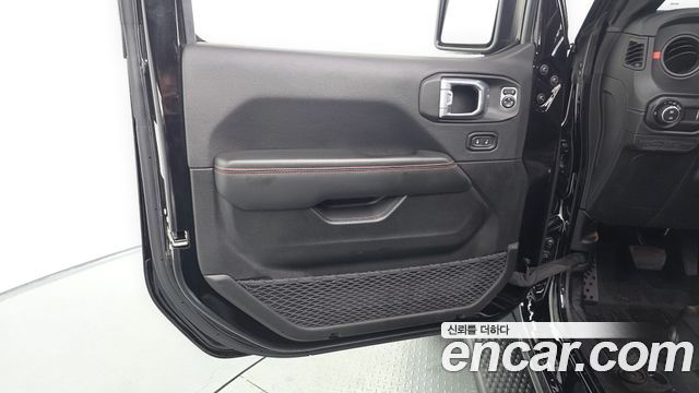 Jeep Wrangler 2024 — photo 14