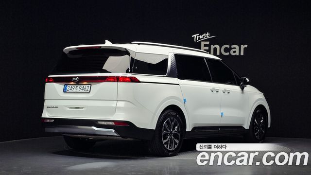Kia Canival 2021 — photo 2