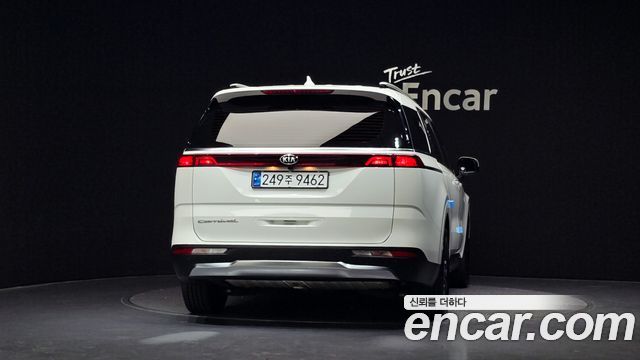 Kia Canival 2021 — photo 4