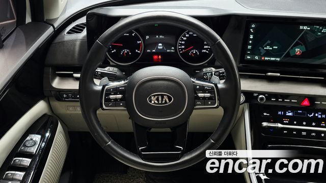 Kia Canival 2021 — photo 22