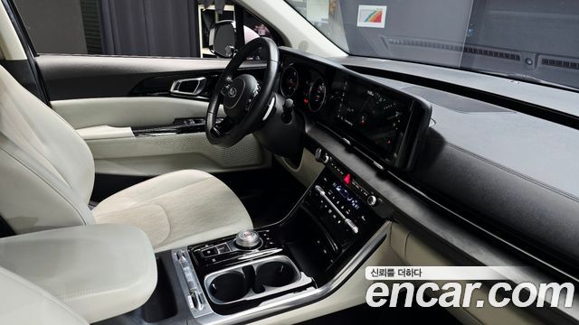 Kia Canival 2021 — photo 27