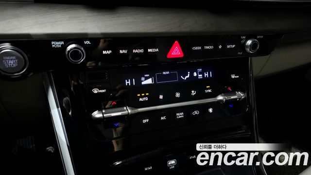 Kia Canival 2021 — photo 31