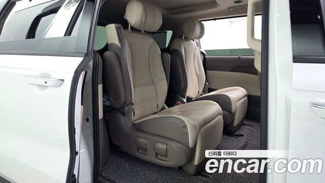 Kia Canival 2024 — photo 17