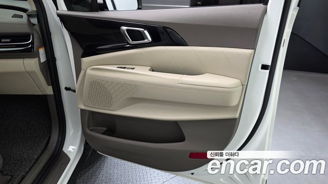Kia Canival 2024 — photo 14