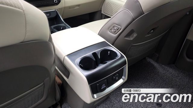 Kia Canival 2024 — photo 31