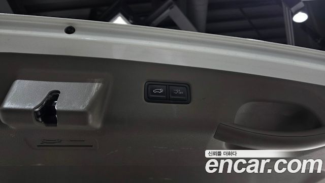 Kia Canival 2024 — photo 35