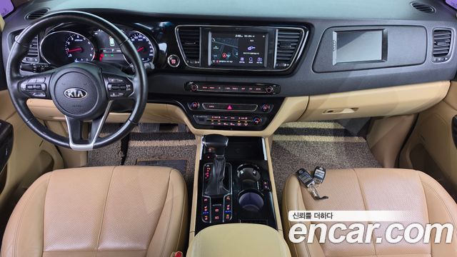 Kia Canival 2019 — photo 7