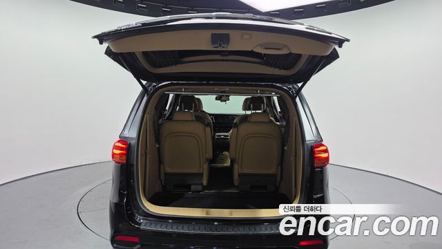 Kia Canival 2019 — photo 20
