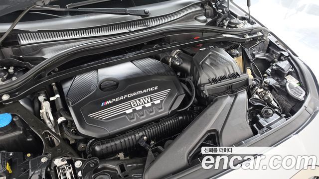 BMW 1-Series 2022 — photo 6