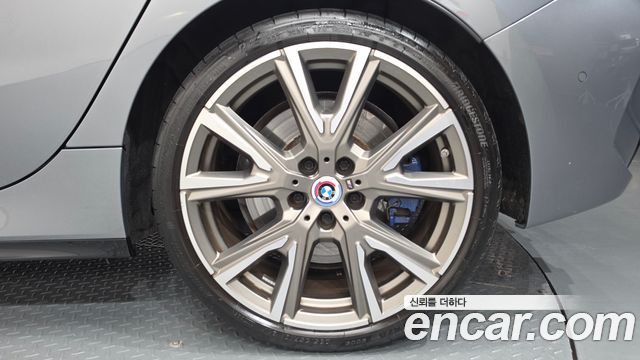BMW 1-Series 2022 — photo 7