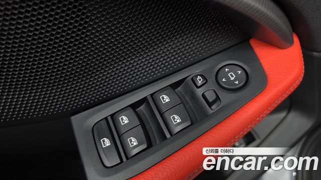BMW 1-Series 2022 — photo 28