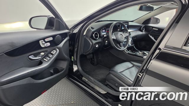 Mercedes-Benz C-Class 2016 — photo 10