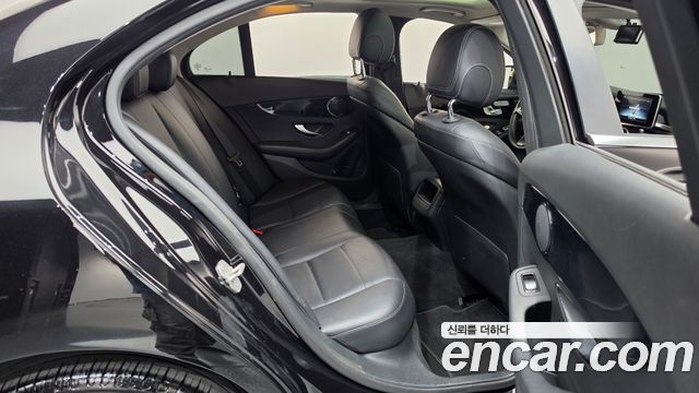 Mercedes-Benz C-Class 2016 — photo 12