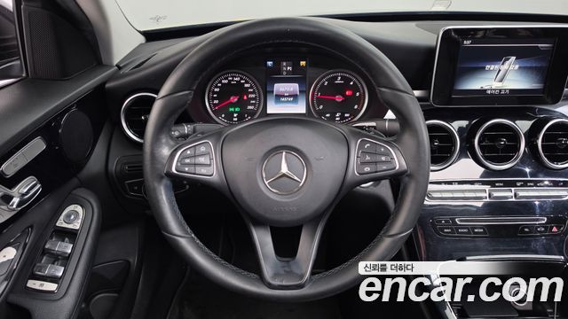 Mercedes-Benz C-Class 2016 — photo 13