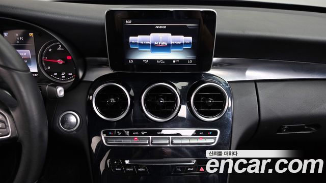 Mercedes-Benz C-Class 2016 — photo 16