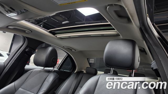 Mercedes-Benz C-Class 2016 — photo 19