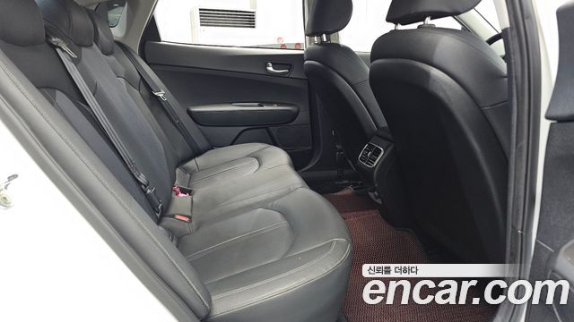 Kia K5 2020 — photo 17