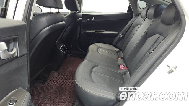 Kia K5 2020 — photo 18