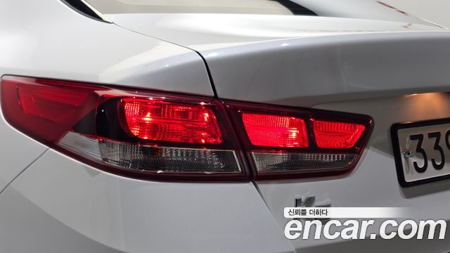 Kia K5 2020 — photo 9