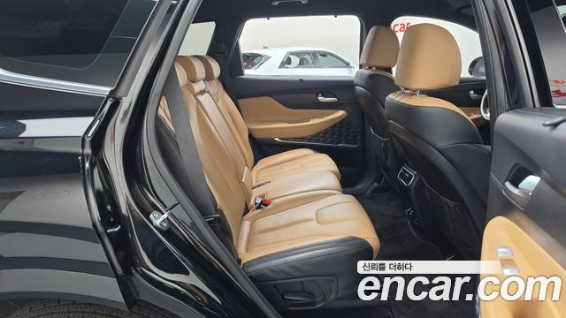 Hyundai Santafe 2023 — photo 17