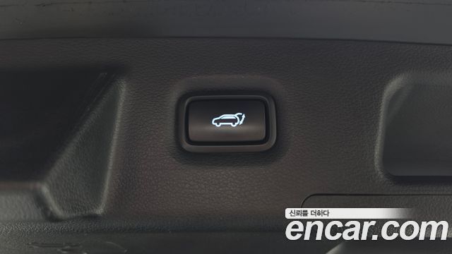 Hyundai Santafe 2023 — photo 24