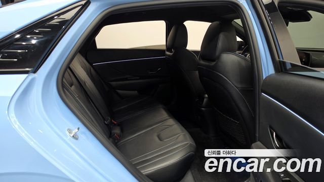 Hyundai AVANTE 2022 — photo 12