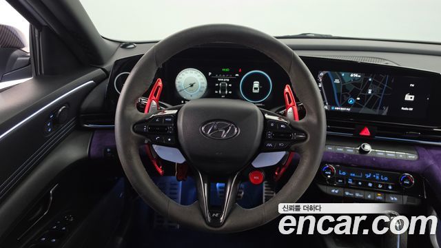 Hyundai AVANTE 2022 — photo 13
