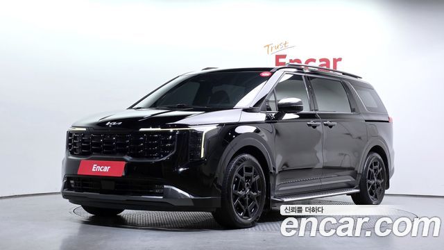 Kia Canival 2025 — photo 1