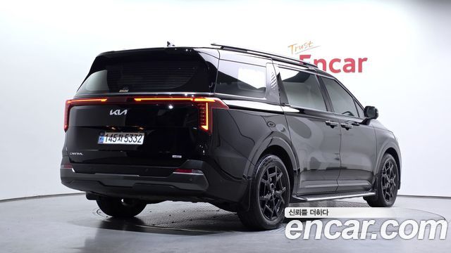 Kia Canival 2025 — photo 2