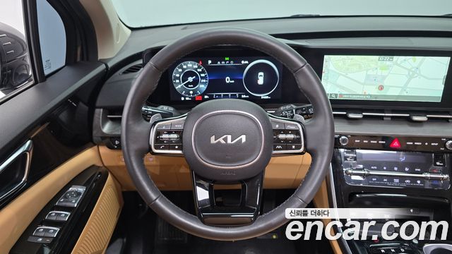 Kia Canival 2023 — photo 18