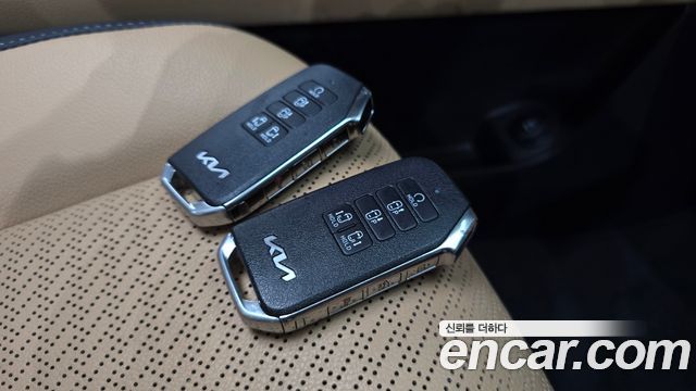 Kia Canival 2023 — photo 22